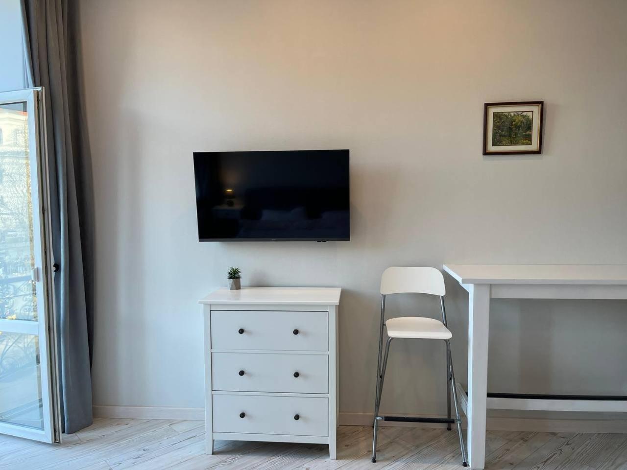 Lucky Apartmens In Centre Lviv Luaran gambar