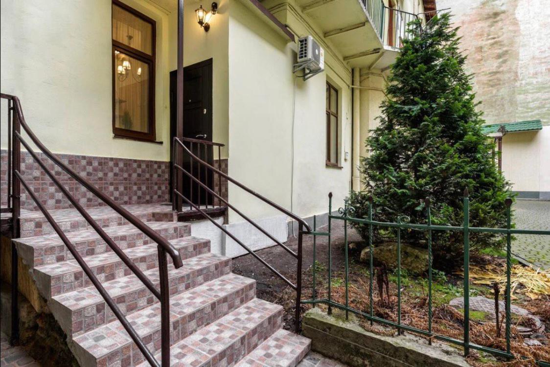 Lucky Apartmens In Centre Lviv Luaran gambar