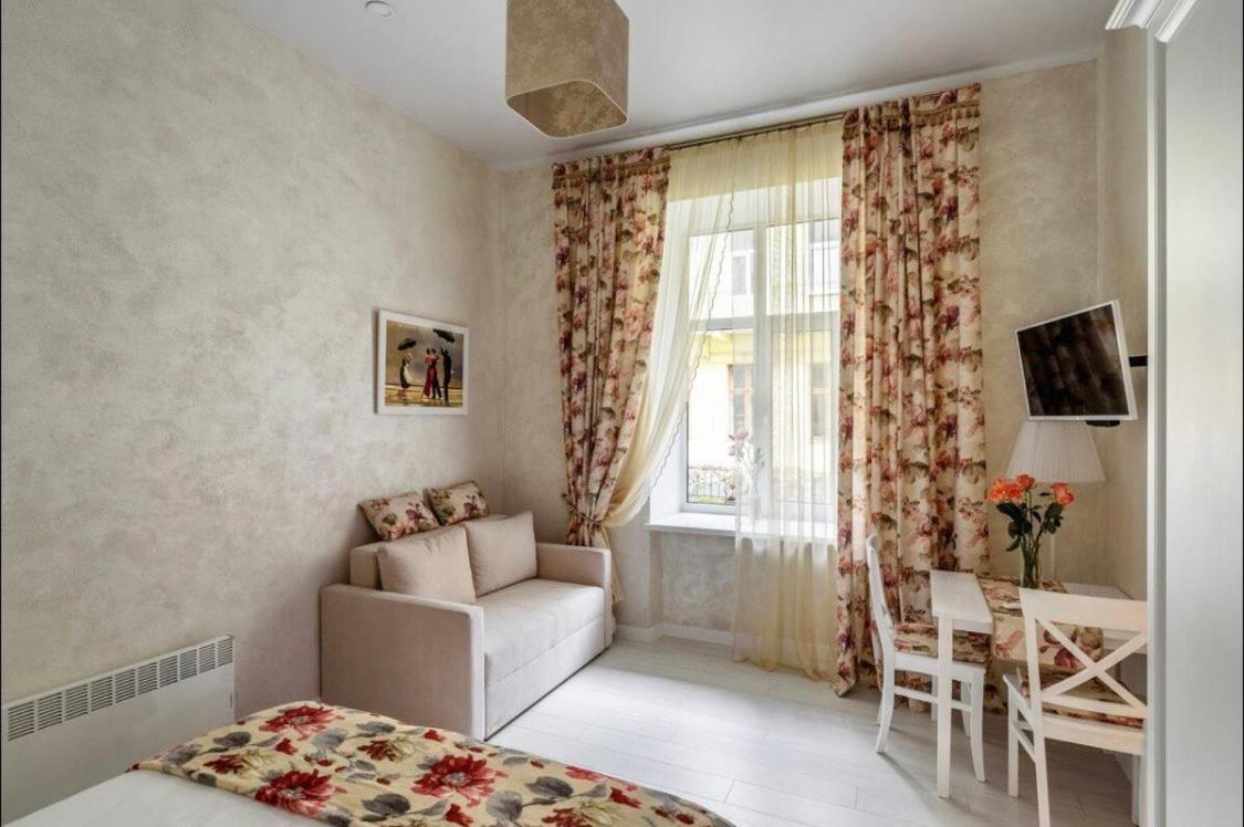 Lucky Apartmens In Centre Lviv Luaran gambar